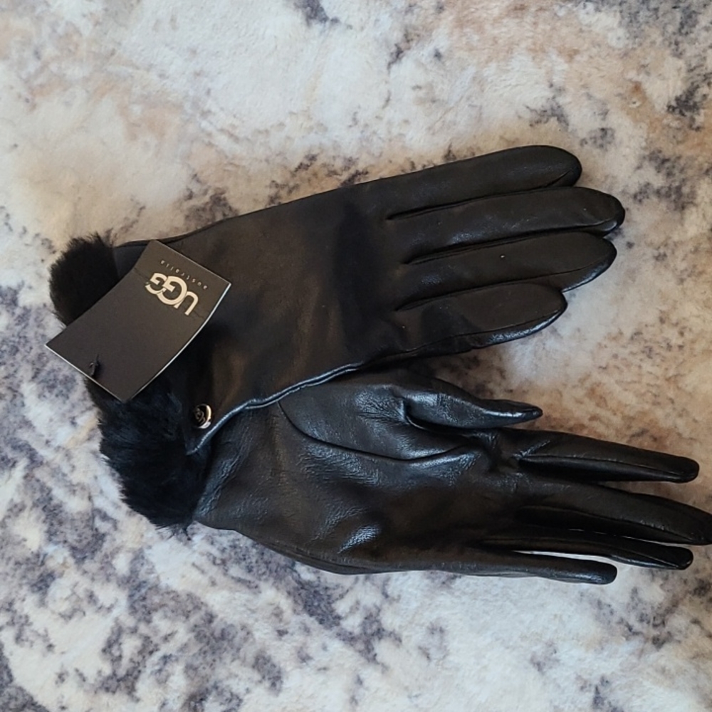 Ugg Black Leather Gloves